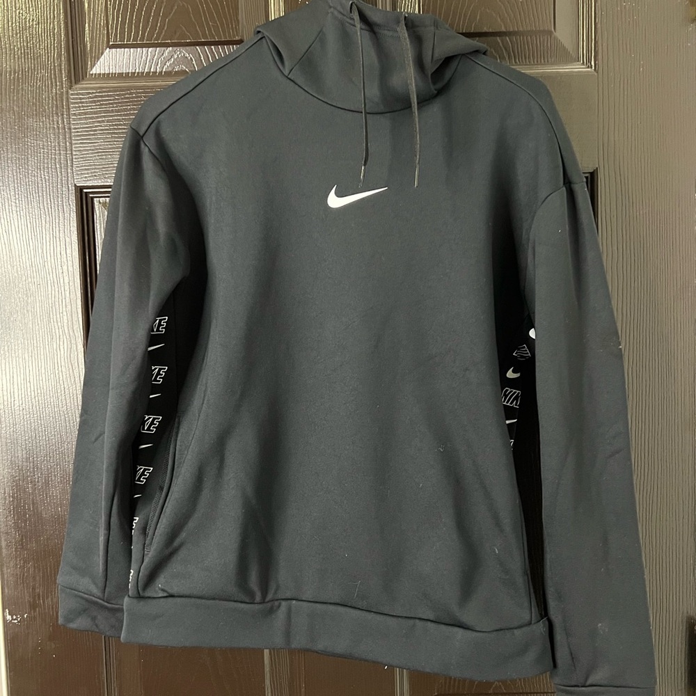 Nike Sweatshirt Dri-Fit
Womens XSmall